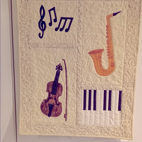 Handmade quilted music themed tapestry - Picture 1 of 4